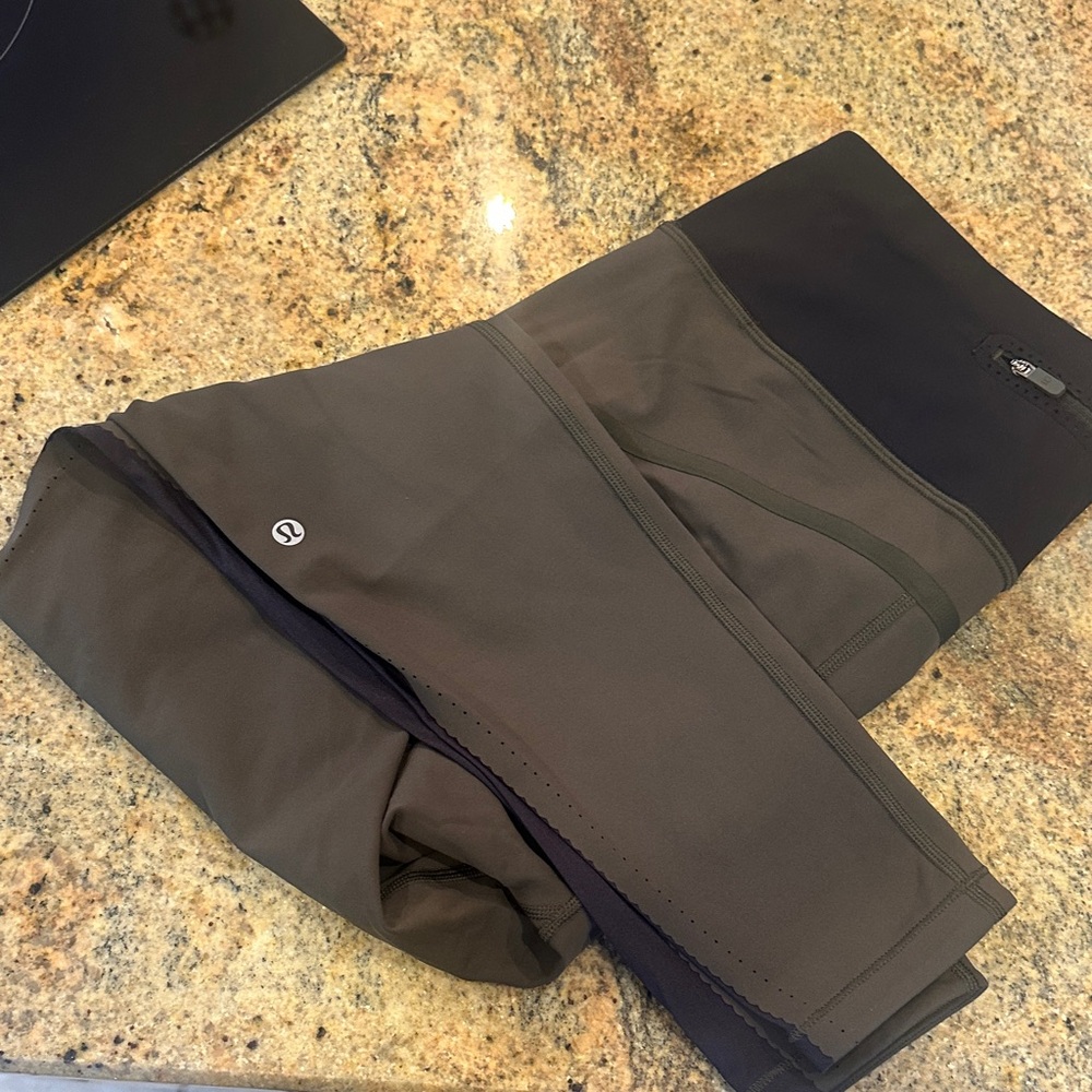 Lululemon Black and Olive Leggings